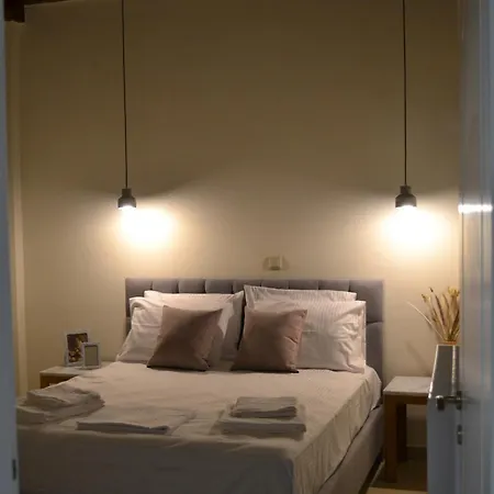 Villa Gravia's House